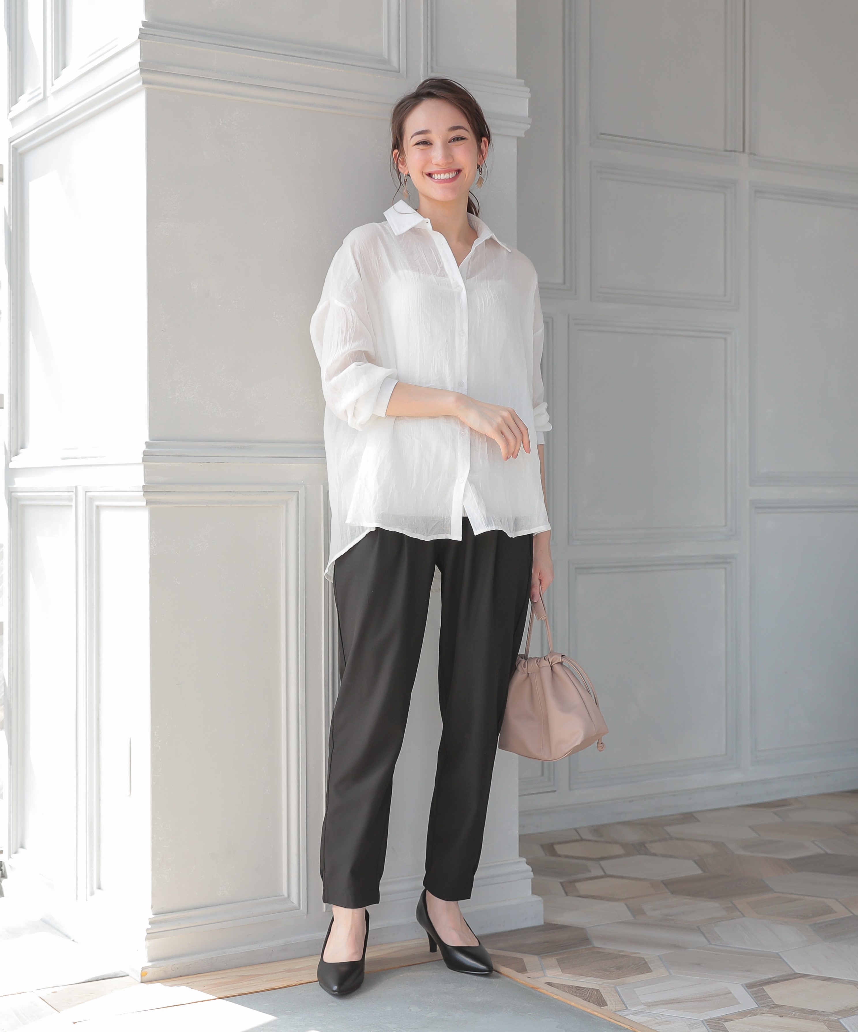 春夏のマストアイテム シアーシャツ を取入れた透け感シャツコーデ 洋服アレコレ